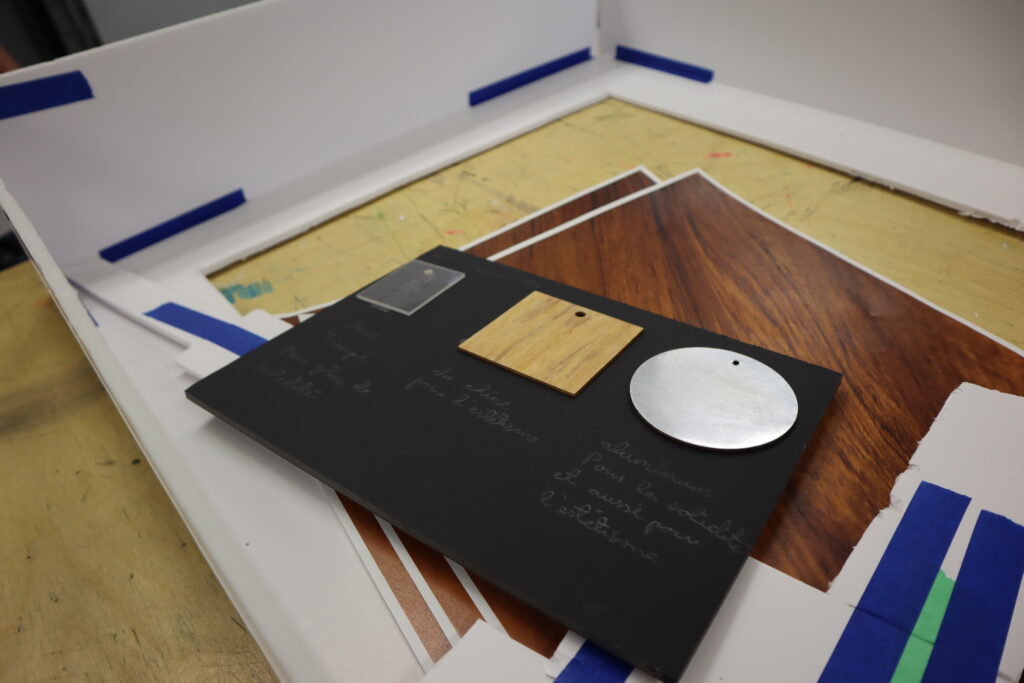 Aramis avec l'école secondaire des Batisseurs - Édifice Jonquière, Dennis Baril, ART, Atelier 6